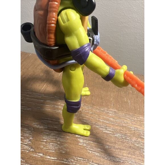 teenage Mutant ninja turtles Mayhem Donatello Figure by Playmates Toys - Picture 9 of 13